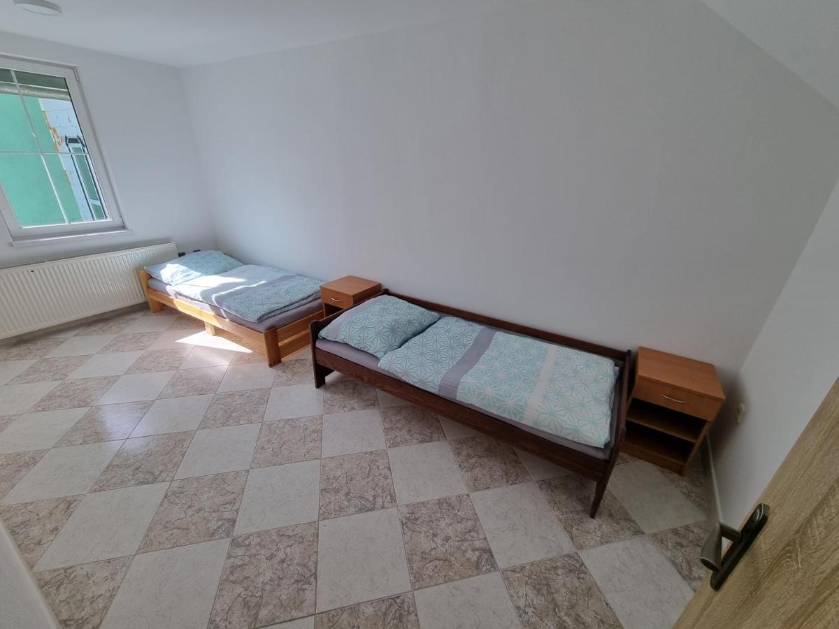 Apartman Emily ブレズノ エクステリア 写真